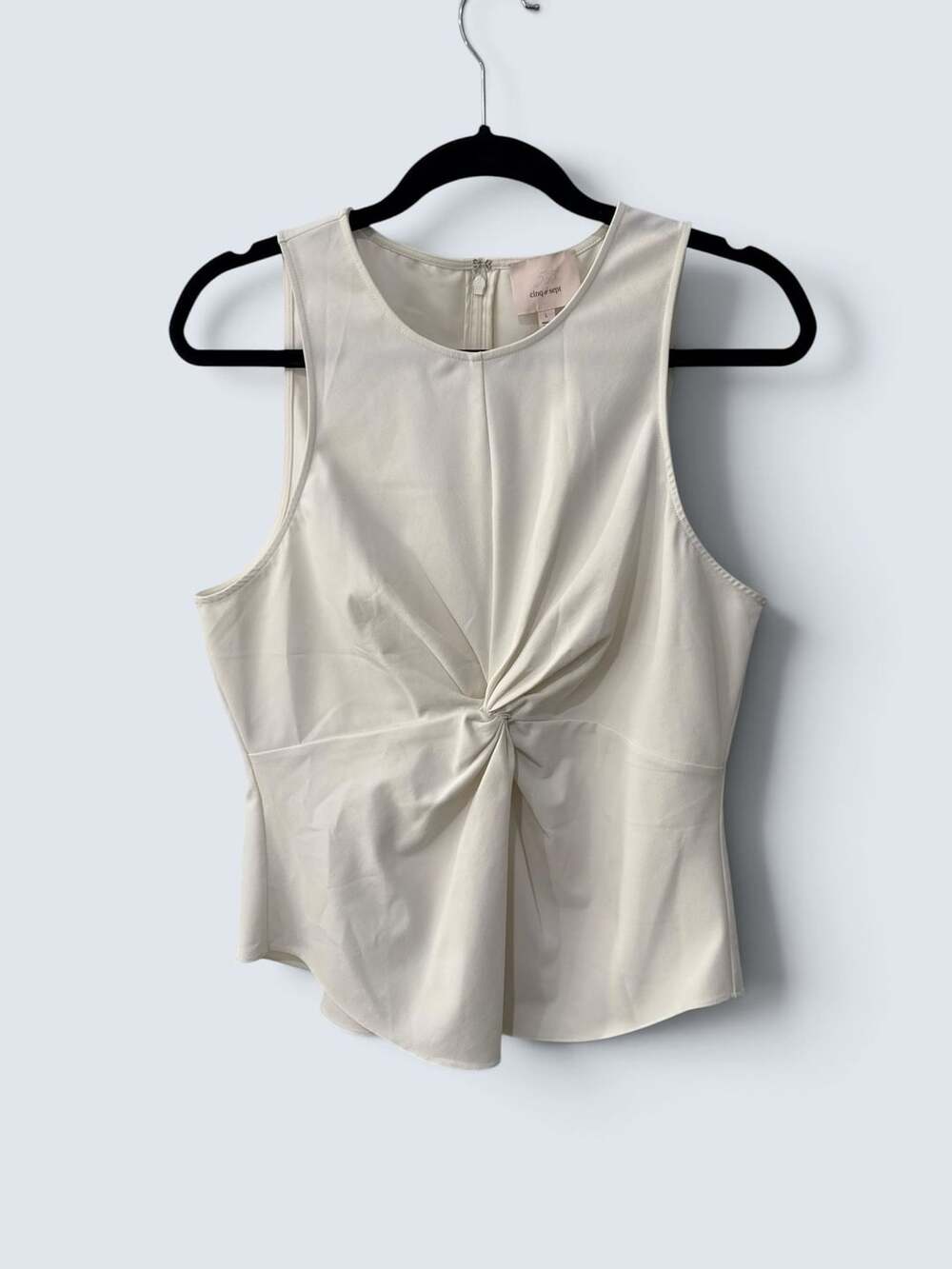 Cinq à Sept Andrea Top Size L Ivory Twist Knot Sleeveless